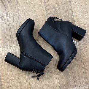 Vizzano Black Heeled Ankle Boots Lace Up Detail Size 10